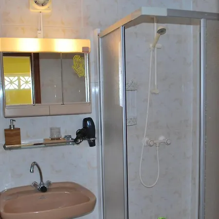 Lägenhetshotell Confortable Estudio Con Terraza, Piscina Y Bbq 3*