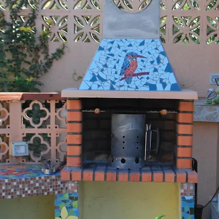 Confortable Estudio Con Terraza, Piscina Y Bbq Lägenhetshotell 3*